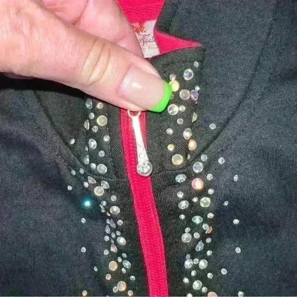 Quacker Factory Knit Multi Crystal Accent Vest Black & Red XXS - Picture 8 of 10